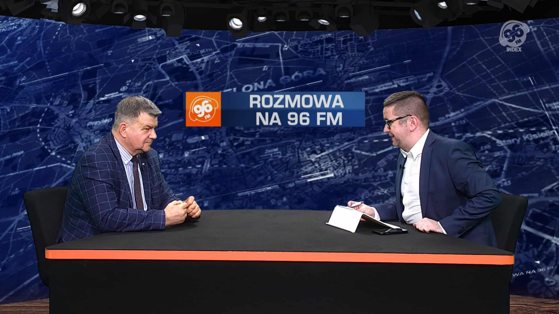 J. Materna: Województwo ma większe problemy niż koszulki radnych na sesji