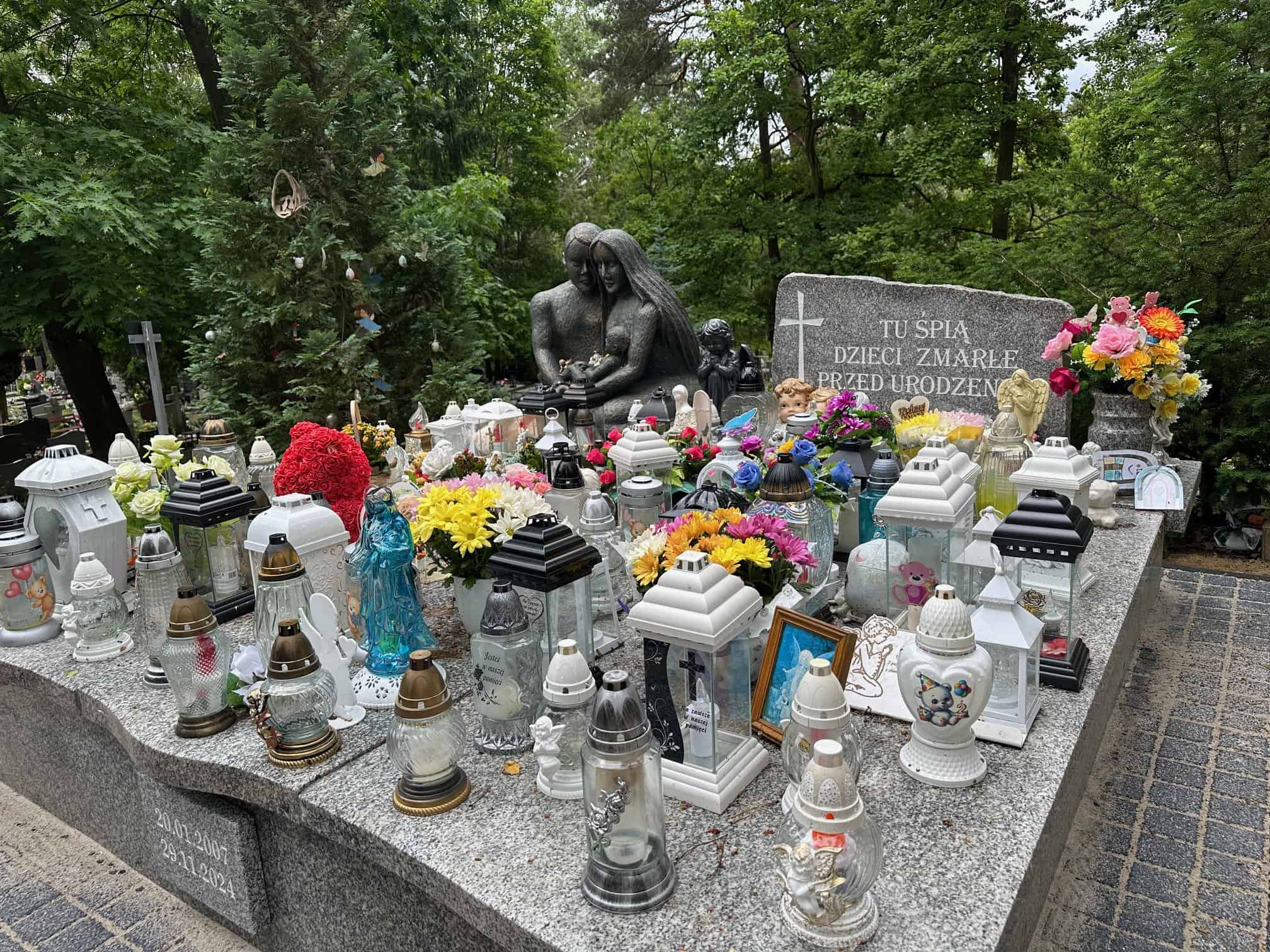 Na zielonogórskiej nekropolii powstał drugi Grób Dzieci zmarłych przed narodzeniem